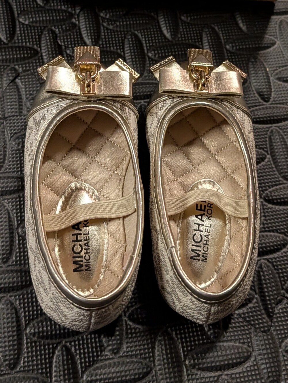 michael kors kenya lock
